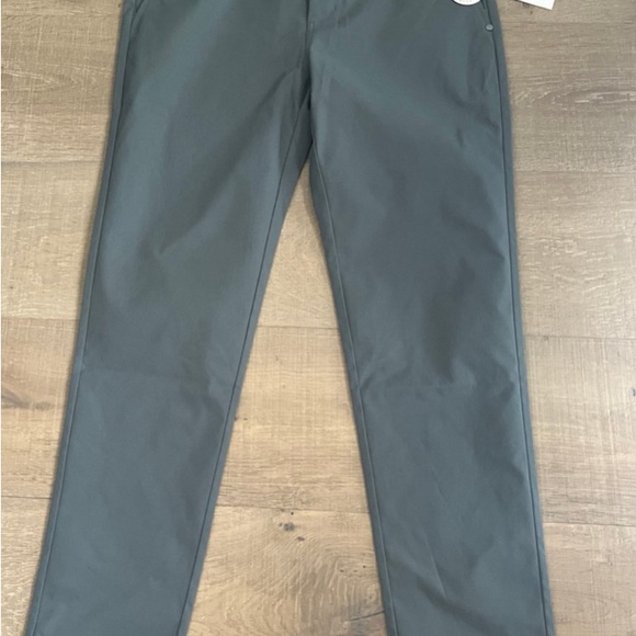 Vuori Cascade Tech Chino mens Pants smoked Beryl (gray)  color 33 x 30 - Picture 6 of 13